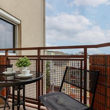 Cozy Apartment With Parking In Warsaw Ursus By Noclegi Renters المظهر الخارجي الصورة