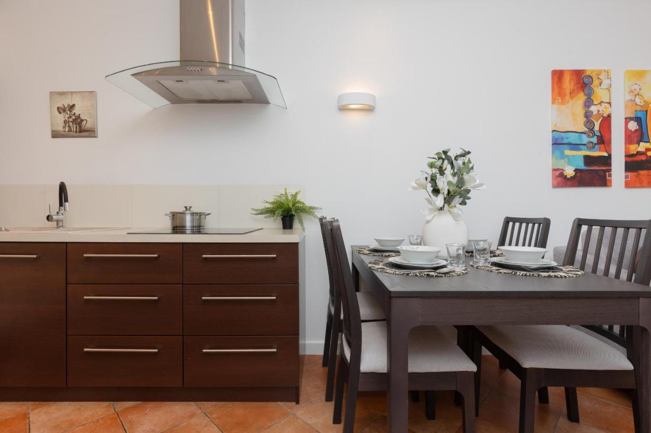Cozy Apartment With Parking In Warsaw Ursus By Noclegi Renters المظهر الخارجي الصورة